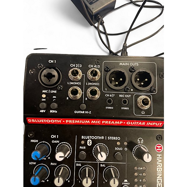 Used Harbinger lv7 Powered Mixer