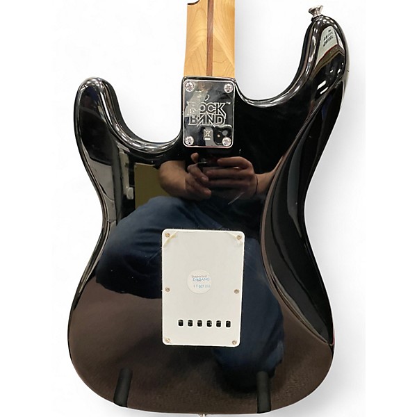 Used Fender STRATOCASTER Black Solid Body Electric Guitar