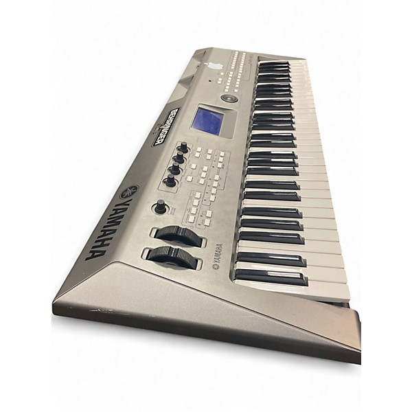 Used Yamaha MM6 61 Key Keyboard Workstation