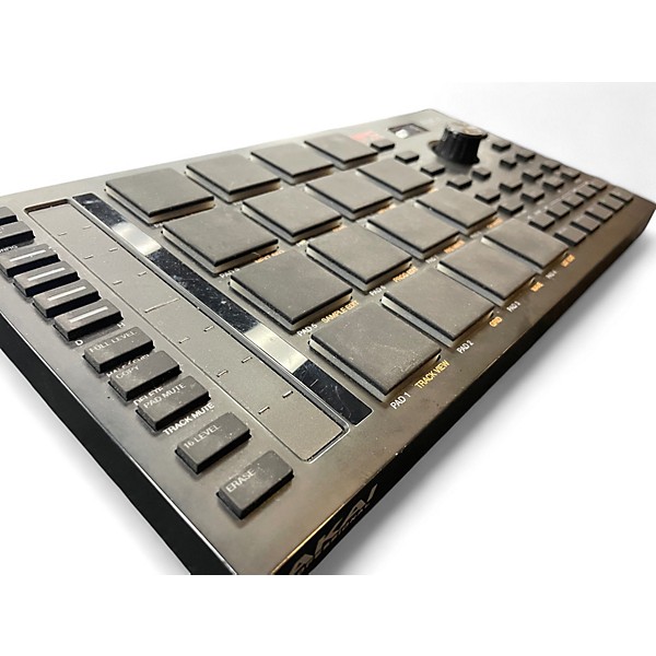 Used Akai Professional Professional MPC Studio MIDI Interface