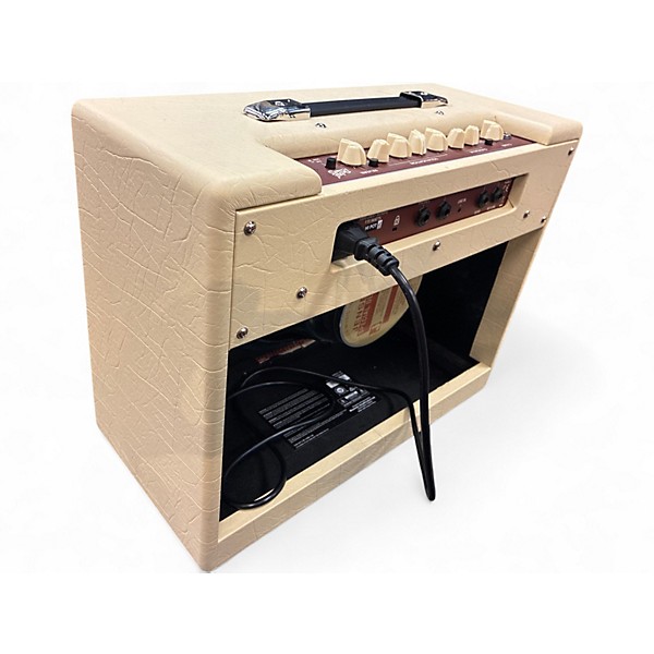 Used Blackstar DEBUT 50R Guitar Cabinet