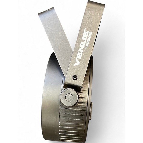 Used Venue Thin Tri 64 Par Can Light