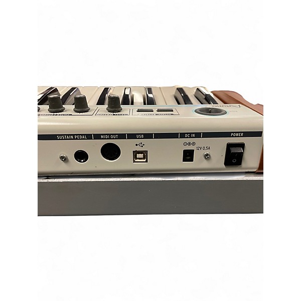 Used Arturia ANALOG EXPERIENCE - THE PLAYER 25 MIDI Controller