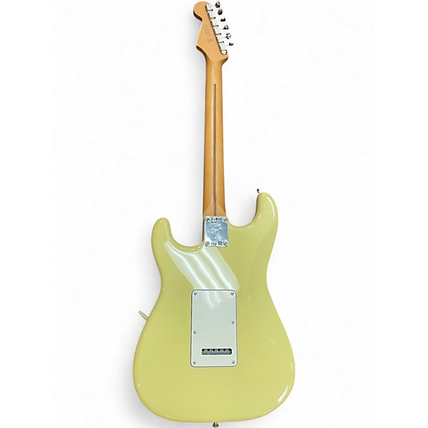 Used Fender PLAYER 2 STRATOCASTER HILEAH YELLOW Hollow Body Electric Guitar