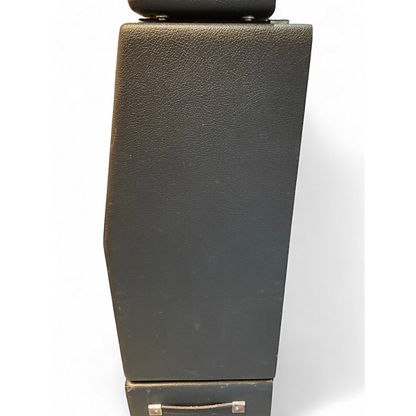 Used 2006 Marshall 812T40 Guitar Cabinet