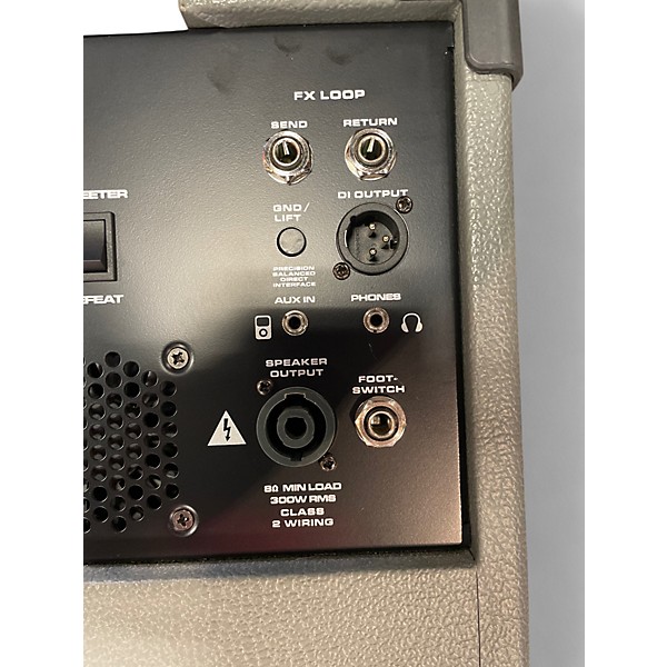 Used Peavey MAX 250 Bass Combo Amp