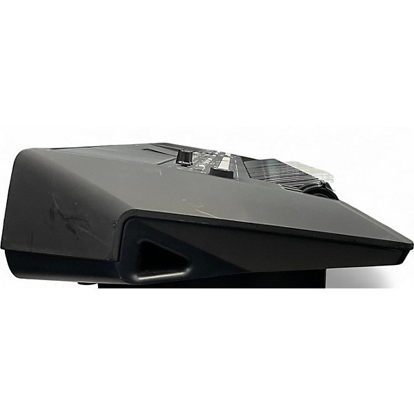 Used Yamaha PSRSX600 Arranger Keyboard