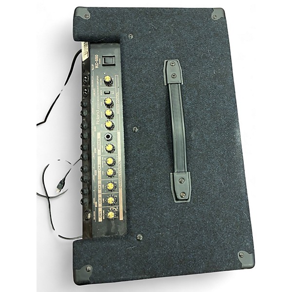 Used Roland kc550 Keyboard Amp