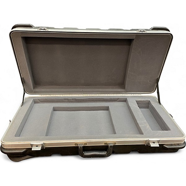 Used Roland VG-8 Hardshell Case Utility Case