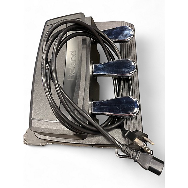 Used Roland V-STAGE88 Keyboard Workstation