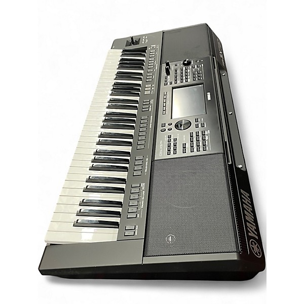 Used Yamaha PSRSX720 Keyboard Workstation