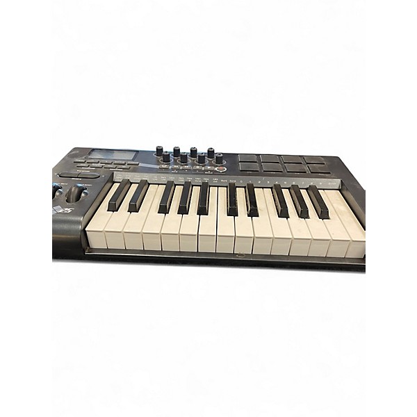 Used M-Audio Axiom 25 Key MIDI Controller