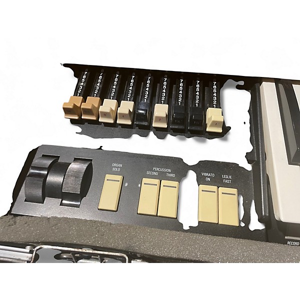 Used Hammond XB2 Organ