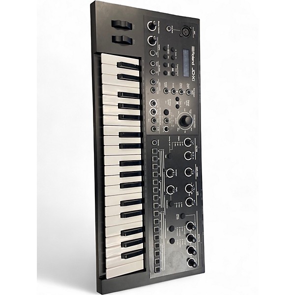 Used Roland JDXi Synthesizer