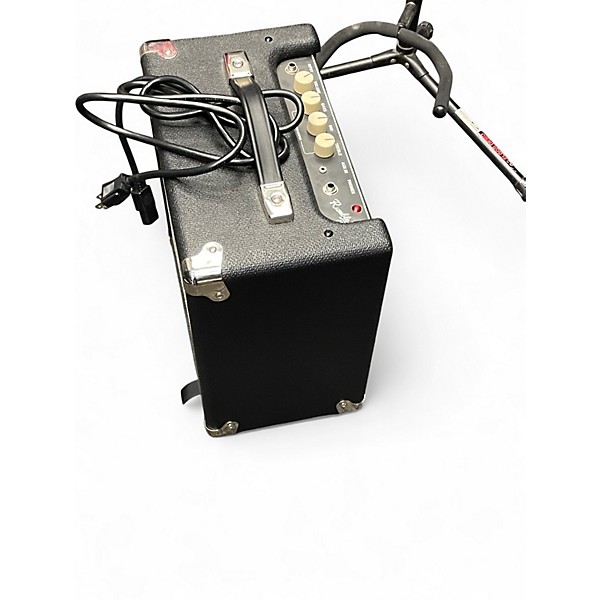 Used Fender Rumble 15 15W 1X8 Bass Combo Amp