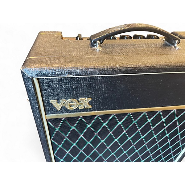 Used VOX V9168R Pathfinder 15R 15W 1X8 Guitar Combo Amp