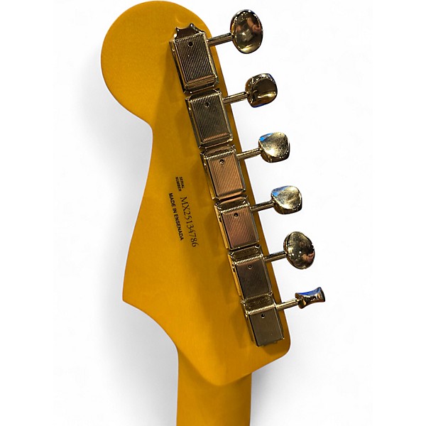 Used Fender PLAYER II STRATOCASTER 3 Tone Sunburst Solid Body Electric Guitar