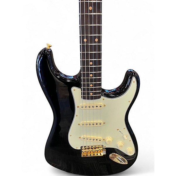 Used Fender AMERICAN VINTAGE II 1961 ROSEWOOD STRATOCASTER Black Solid Body Electric Guitar