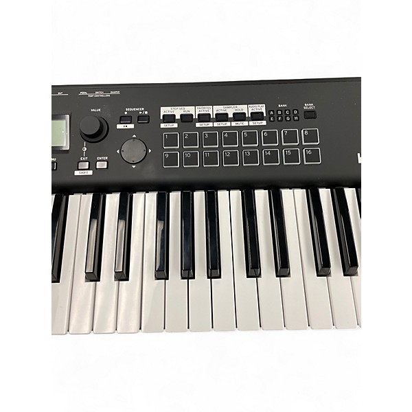 Used KORG KROSS 2 61 Key Keyboard Workstation