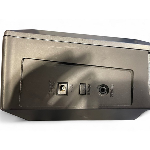 Used Roland MOBILE CUBE Guitar Combo Amp