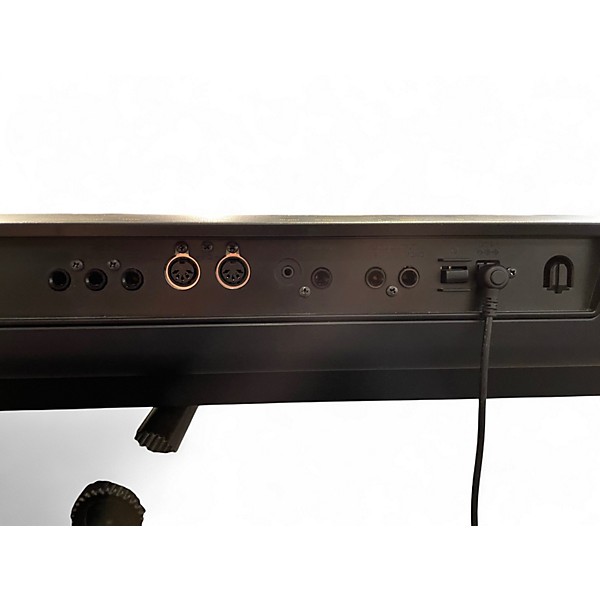 Used KORG KROSS-88 Keyboard Workstation