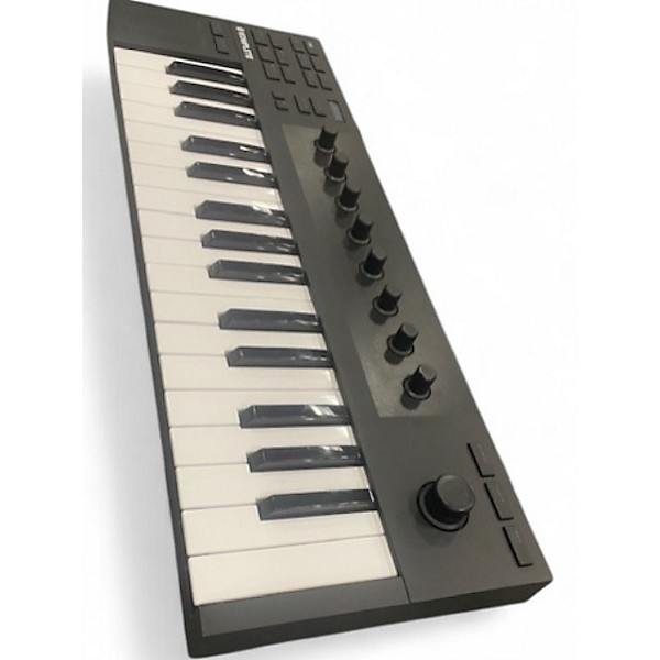 Used Native Instruments M32 MIDI Controller