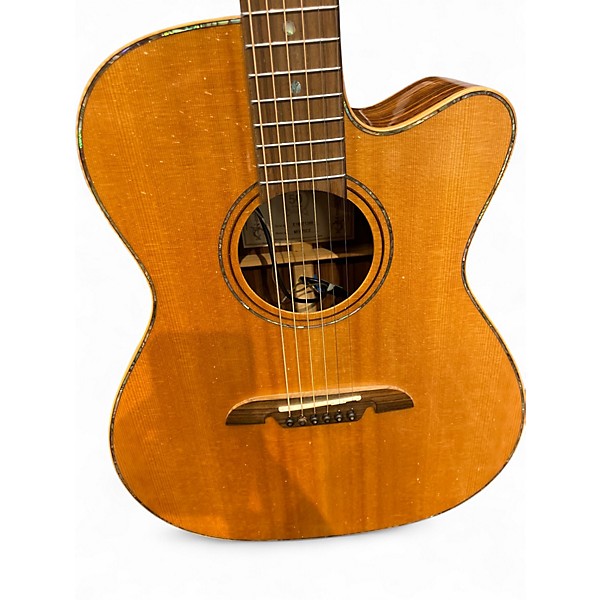 Used Alvarez Masterworks MFA70 Folk/OM Natural Acoustic Guitar