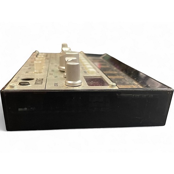 Used KORG VOLCA BASS Synthesizer