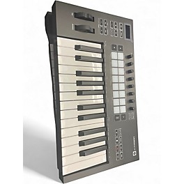 Used Novation Launchkey 25 Key MIDI Controller