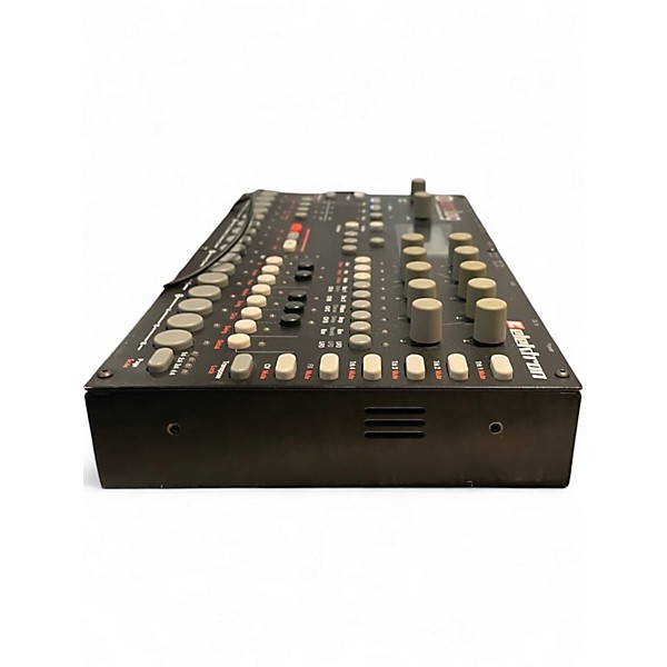 Used Elektron Analog Four Tabletop Synthesizer Synthesizer