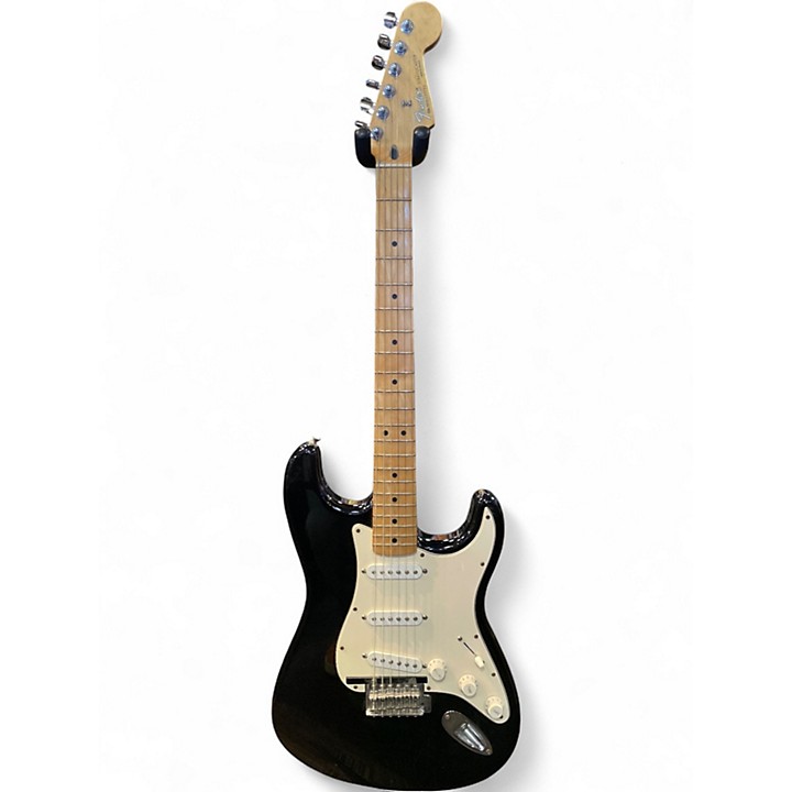 Used 2000s Fender Standard Stratocaster Black Solid Body Electric