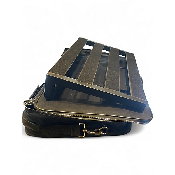 Used Pedaltrain Classic 1 Pedal Board