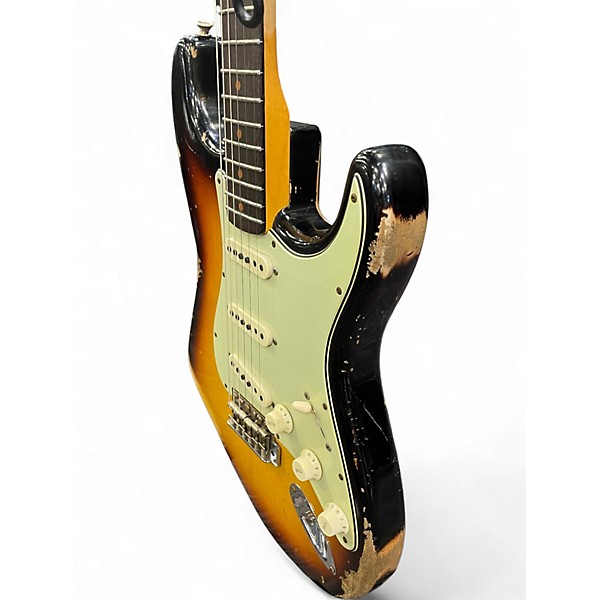 Used Fender CUSTOM SHOP 1960 STRATOCASTER RELIC 3 Color Sunburst Solid Body Electric Guitar
