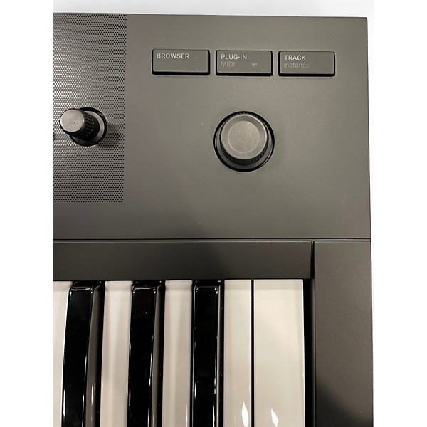 Used Native Instruments Komplete Kontrol A25 MIDI Controller
