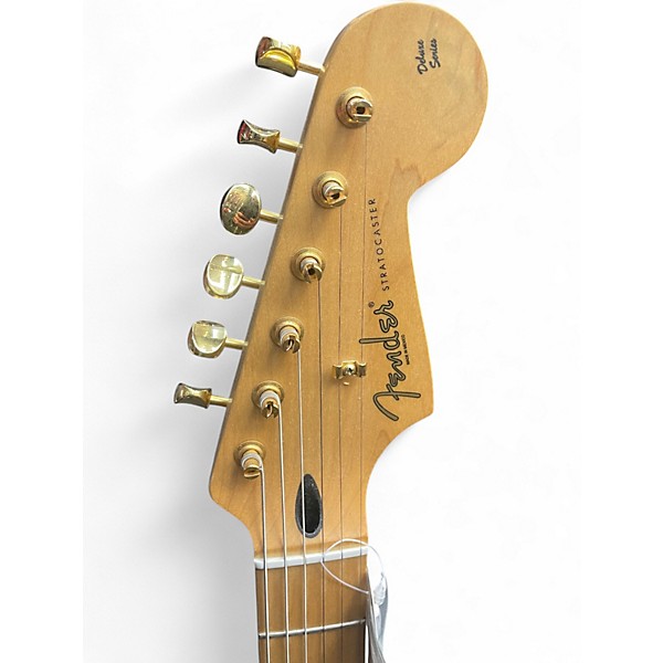 Used Fender Deluxe Player Strat 3 Tone Sunburst Solid Body Electric Guitar