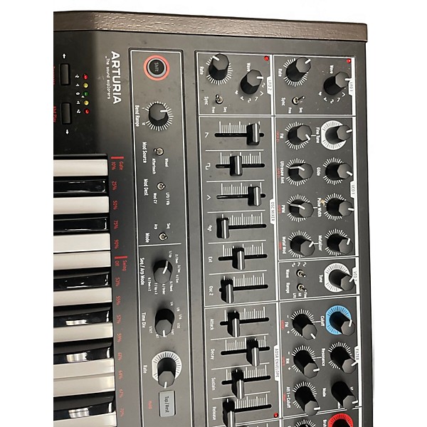 Used Arturia Minibrute 2 Synthesizer