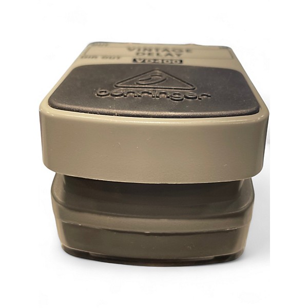 Used Behringer VD400 Vintage Delay Effect Pedal