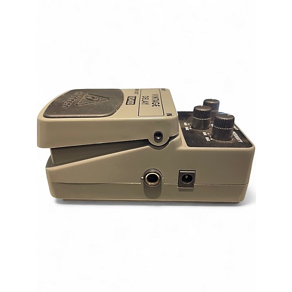 Used Behringer VD400 Vintage Delay Effect Pedal