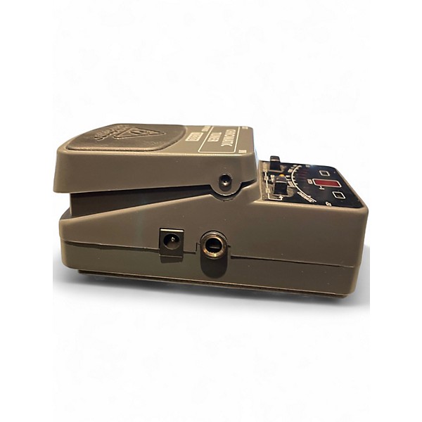 Used Behringer TU300 Chromatic Tuner Pedal