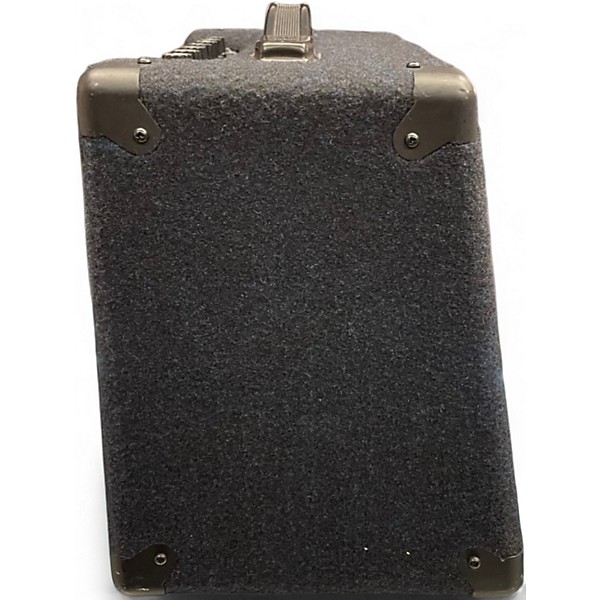 Used Roland KC220 Keyboard Amp