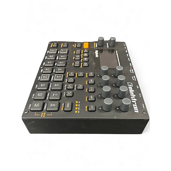 Used Elektron DIGITAKT Synthesizer