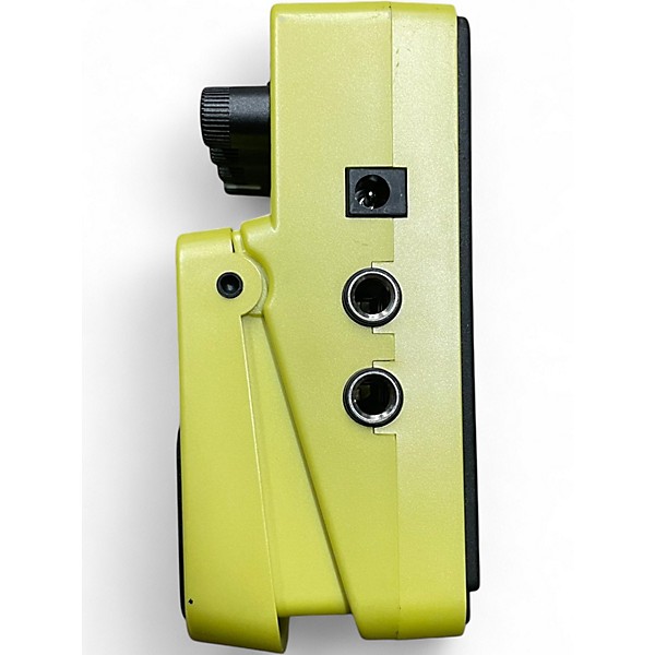 Used Behringer DW400 Dynamic Wah/Human Voice Effect Pedal