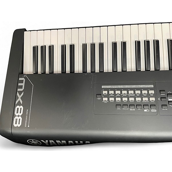 Used Yamaha MX88BK Synthesizer
