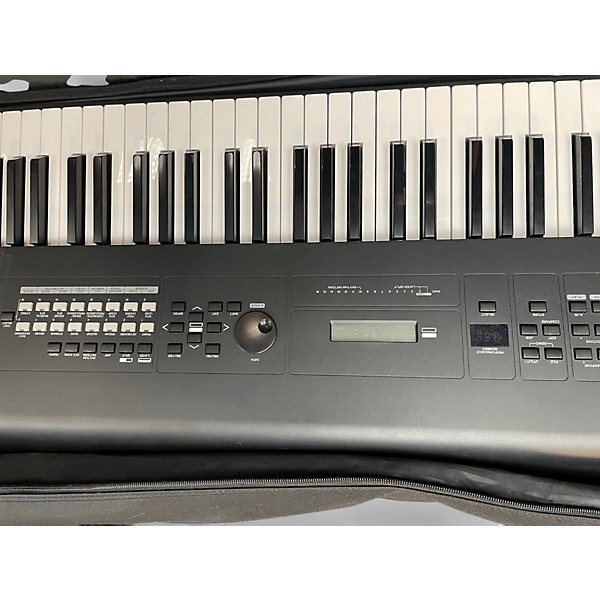 Used Yamaha MX88BK Synthesizer