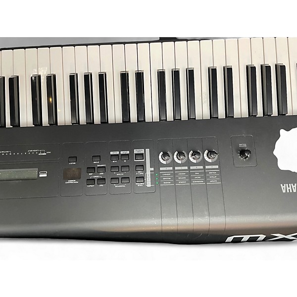 Used Yamaha MX88BK Synthesizer