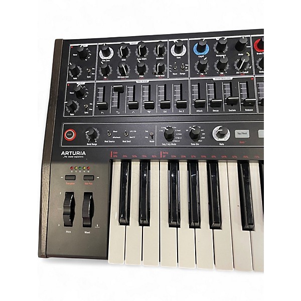 Used Arturia Minibrute 2 Synthesizer