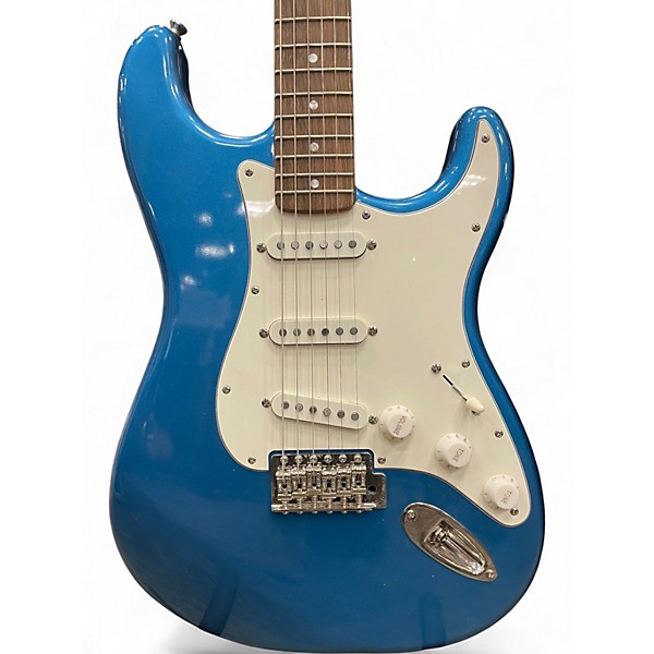 Used 2023 Squier Classic Vibe 1960S Stratocaster Lake Placid Blue Solid Body Electric Guitar
