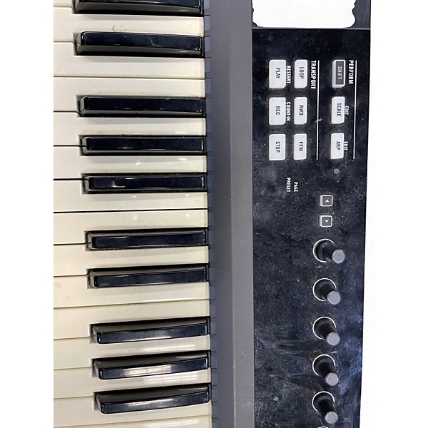 Used Native Instruments Komplete Kontrol S49 MIDI Controller