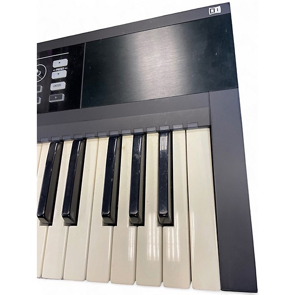 Used Native Instruments Komplete Kontrol S49 MIDI Controller