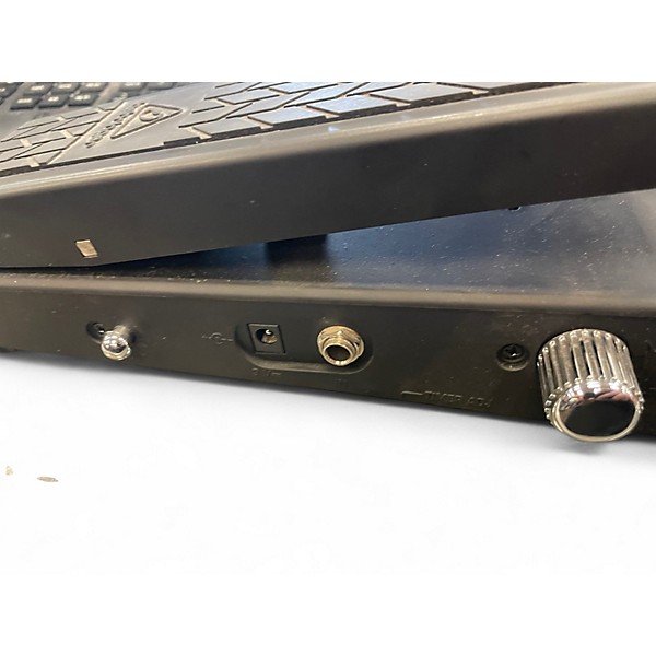 Used Behringer HB01 Hellbabe Optical Wah Effect Pedal